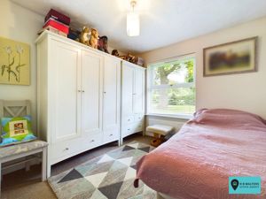 Bedroom- click for photo gallery